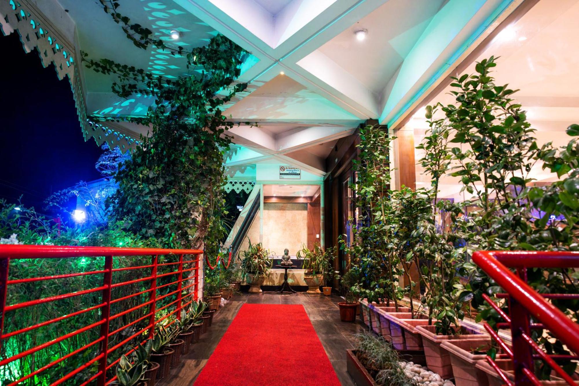 Hotel Viceroy Дарджилинг Экстерьер фото